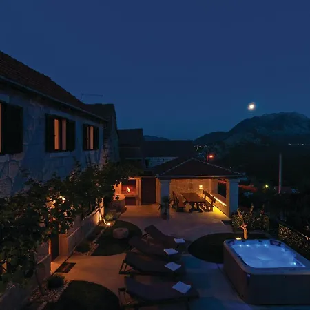 Amazing In With Kitchen Holiday home Podgrade