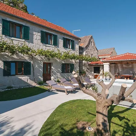 Amazing In With Kitchen Holiday home Podgrade
